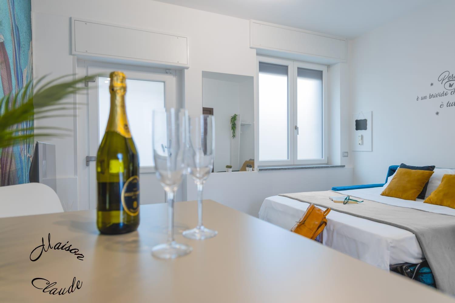 Maison Claude Vittuone Extérieur photo